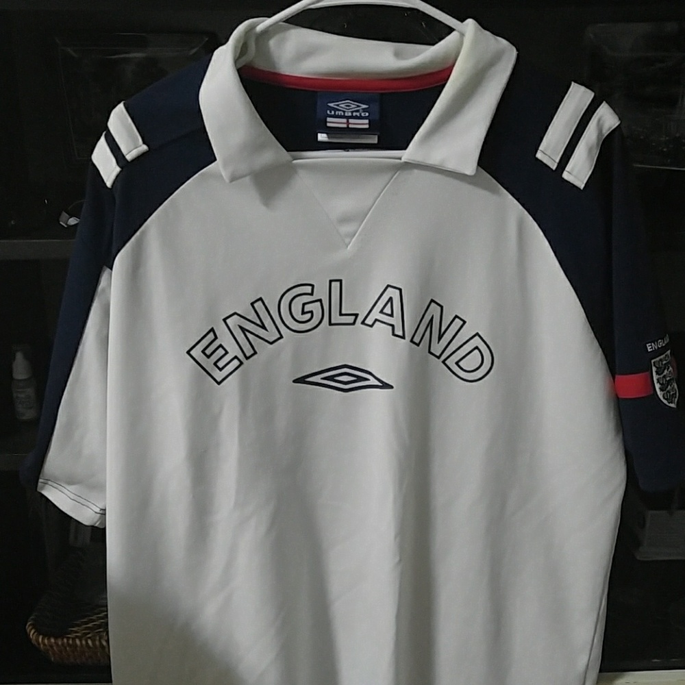 Umbro soccer polo shirt